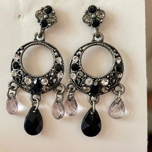 1928 Black & Silver Earrings